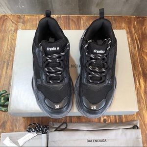 Balenciaga Casual Shoes For Men & Women